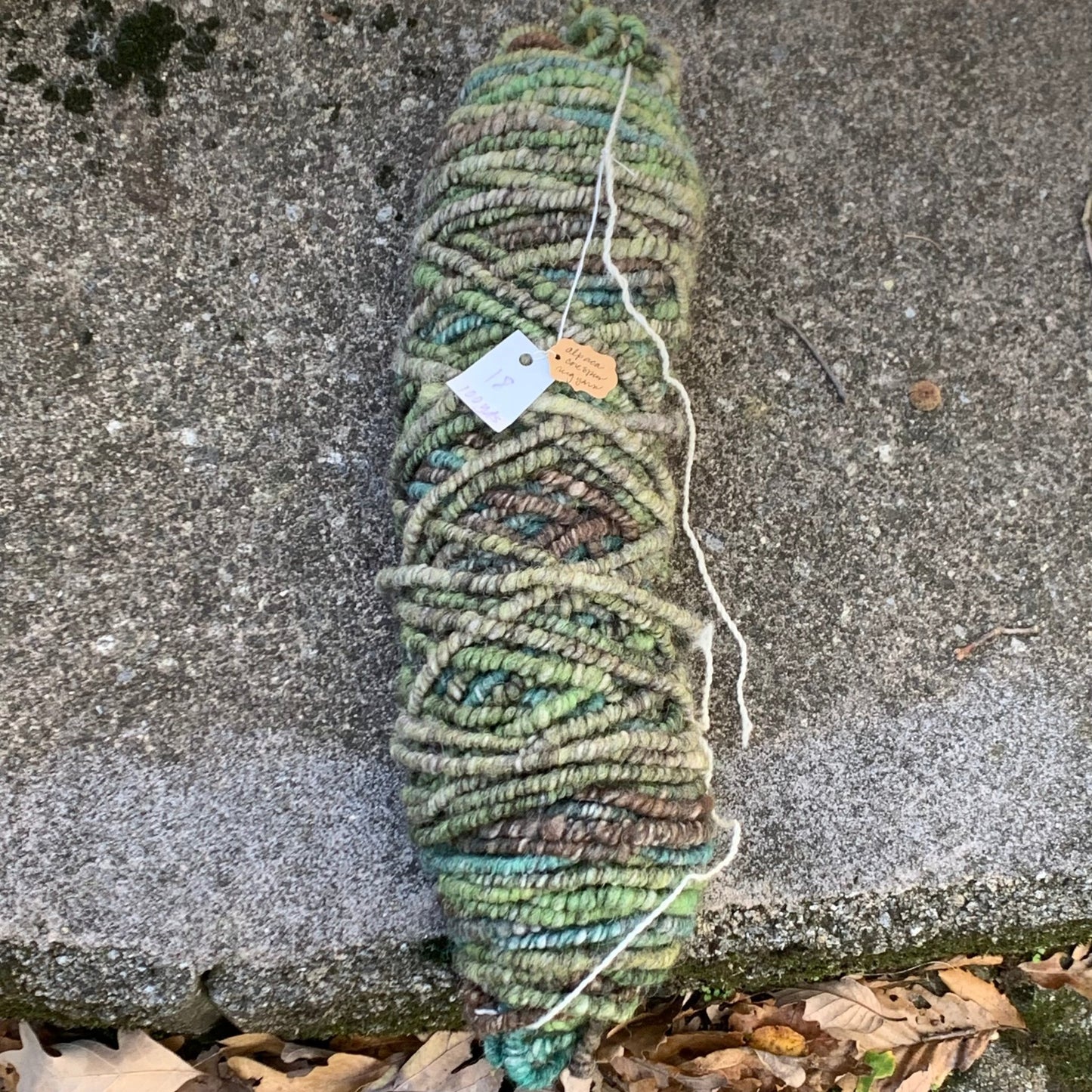 100 Yds Bulky Core Spun Alpaca Yarn Earth and Sky Shades - Laurel Highlands Alpacas | AlpacaMom.com