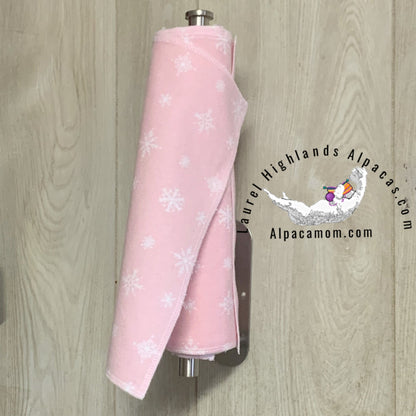 Hammy's "Un - Paper" Cotton Flannel Towels - Snowflakes on Pink - Laurel Highlands Alpacas | AlpacaMom.com