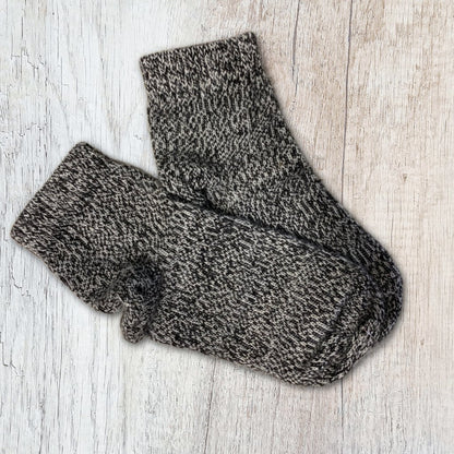 Lightweight Short Alpaca Socks - Laurel Highlands Alpacas | AlpacaMom.com