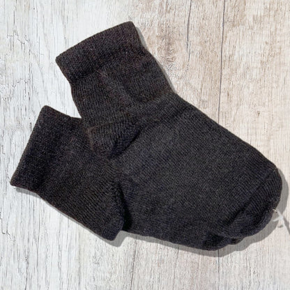 Lightweight Short Alpaca Socks - Laurel Highlands Alpacas | AlpacaMom.com